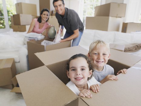 Local house removalists helping a Bayswater family move