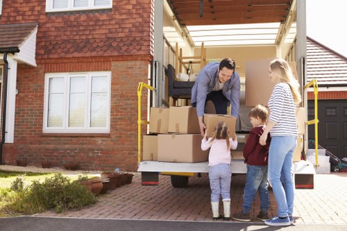 Efficient man and van transport in Bayswater neighborhood